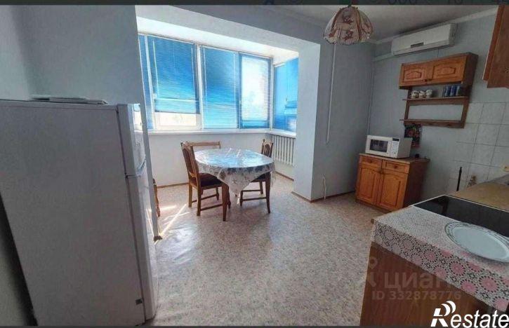 3-комн квартира мкр Зеленый Лог, 2,  д. 2