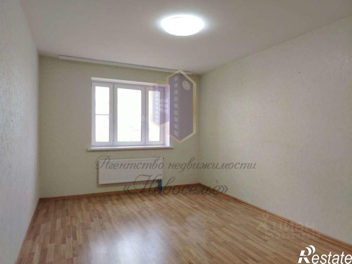 3-комн квартира Степной мкр, 28,  д. 28