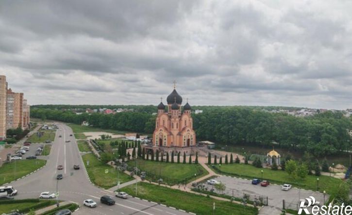 4-комн квартира Восточный мкр, 9,  д. 9