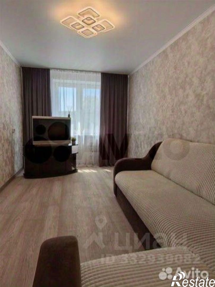 3-комн квартира ул Хмелева, 4,  д. 4