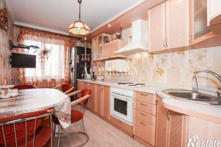 4-комн квартира мкр Дубрава квартал 1, 15,  д. 15