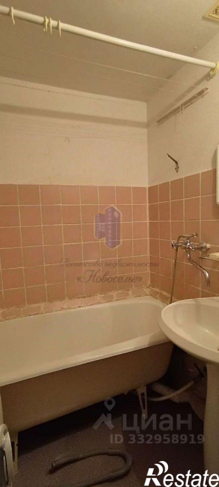 3-комн квартира мкр Макаренко, 38,  д. 38