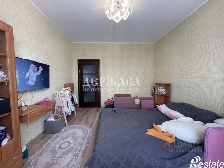 3-комн квартира Степной мкр, 8,  д. 8