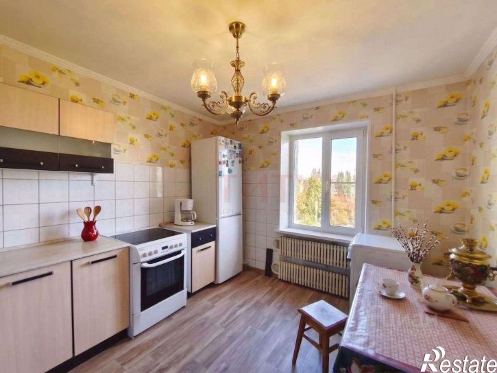 2-комн квартира мкр Приборостроитель, 27,  д. 27