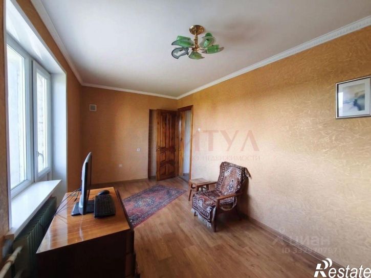 2-комн квартира мкр Приборостроитель, 27,  д. 27