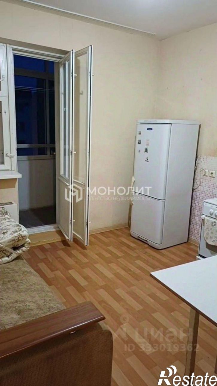 1-комн квартира Степной мкр, 10,  д. 10