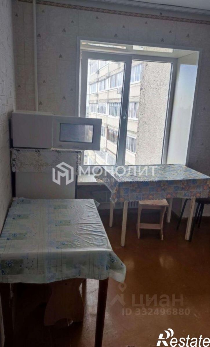 2-комн квартира мкр Жукова, 53,  д. 53