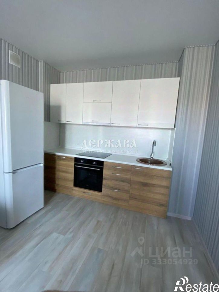 1-комн квартира мкр Космос, 11,  д. 11