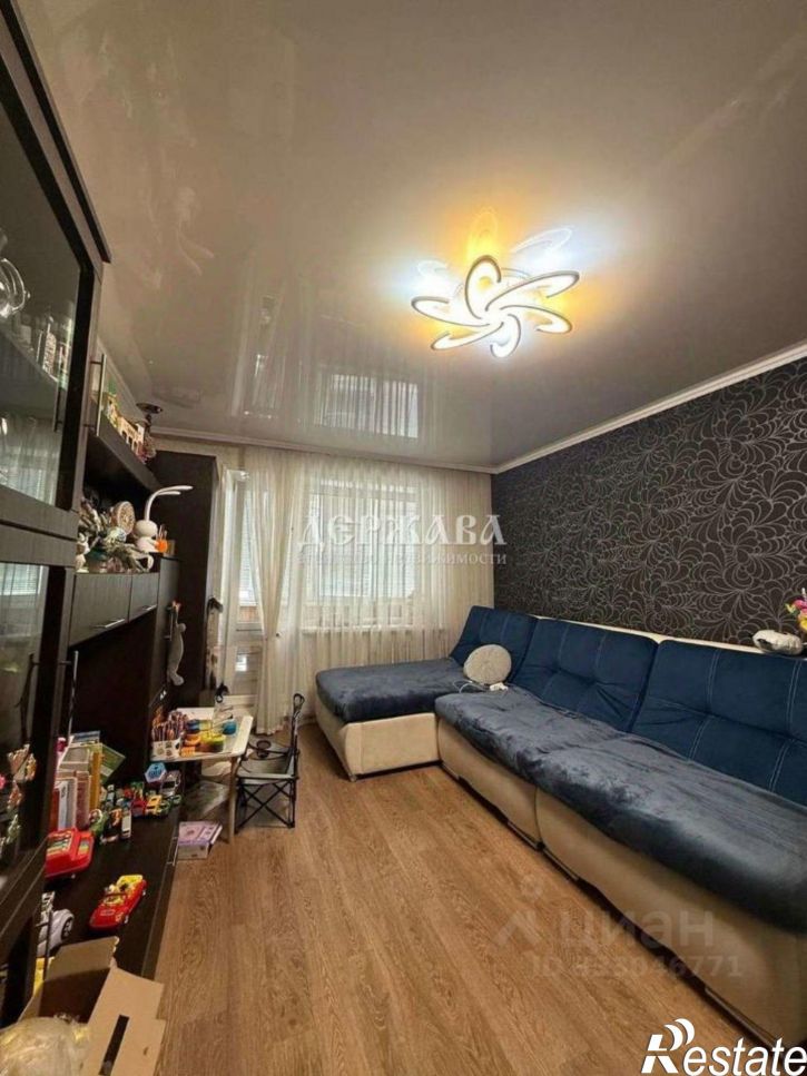 2-комн квартира мкр Макаренко, 38,  д. 38