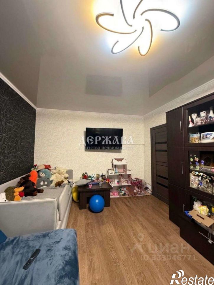 2-комн квартира мкр Макаренко, 38,  д. 38