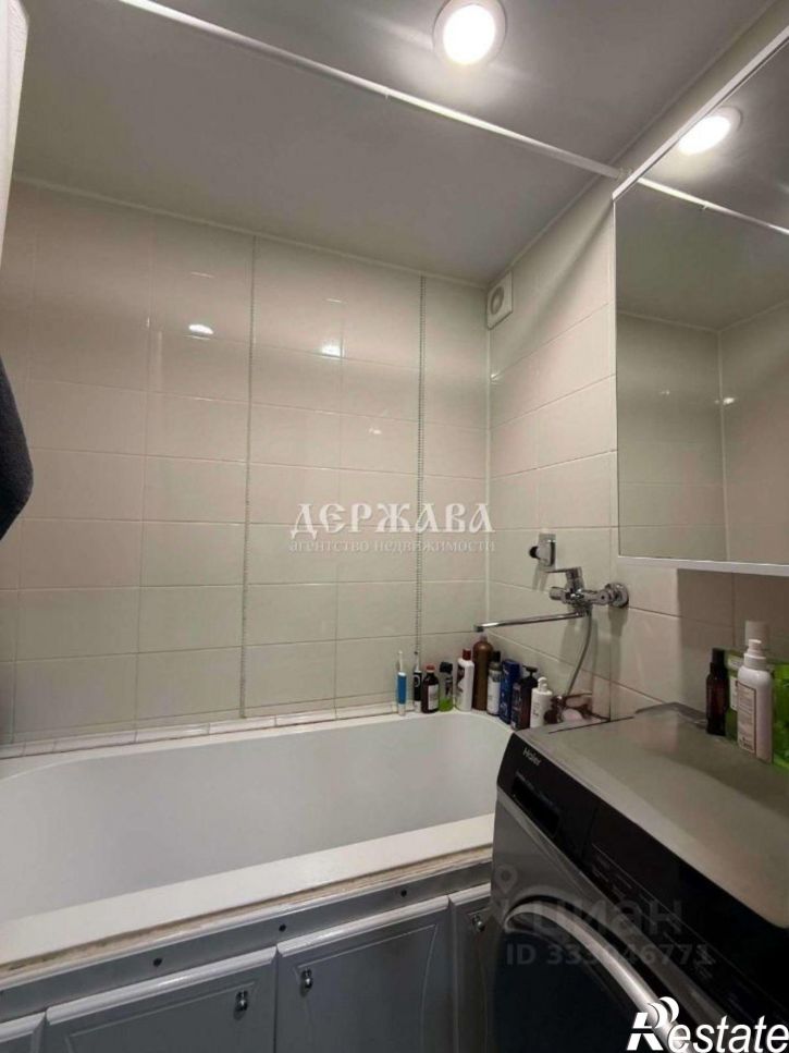2-комн квартира мкр Макаренко, 38,  д. 38
