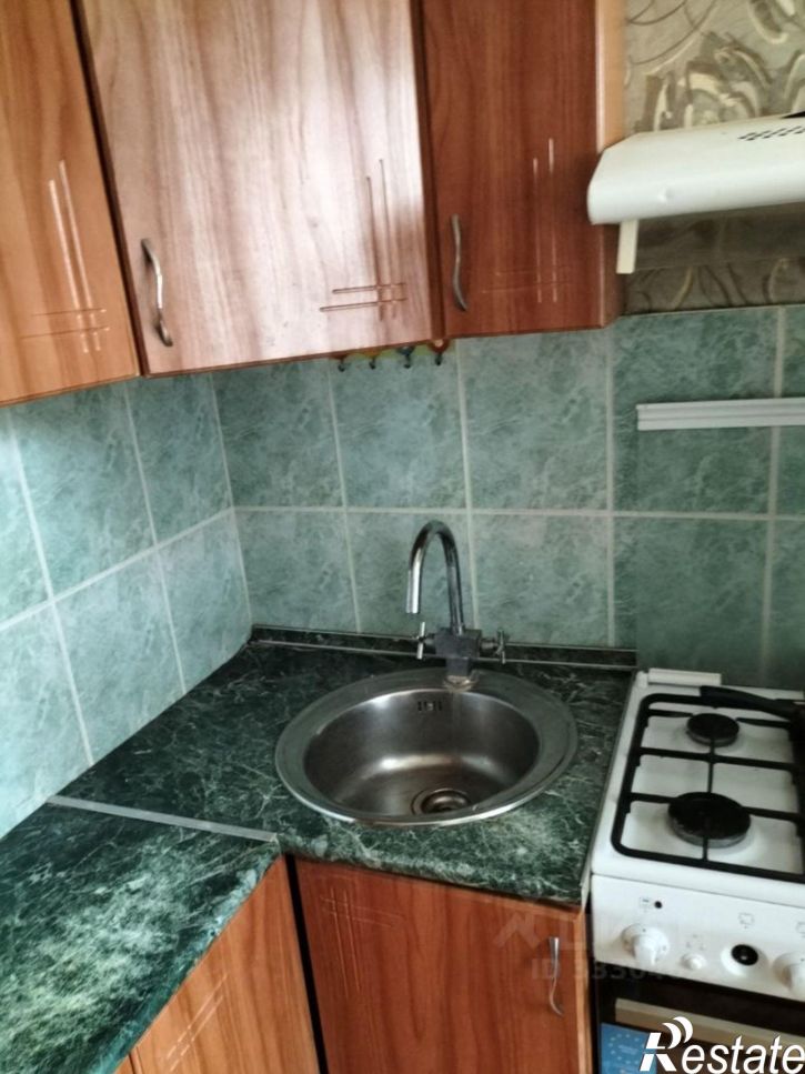 3-комн квартира мкр Приборостроитель, 24,  д. 24