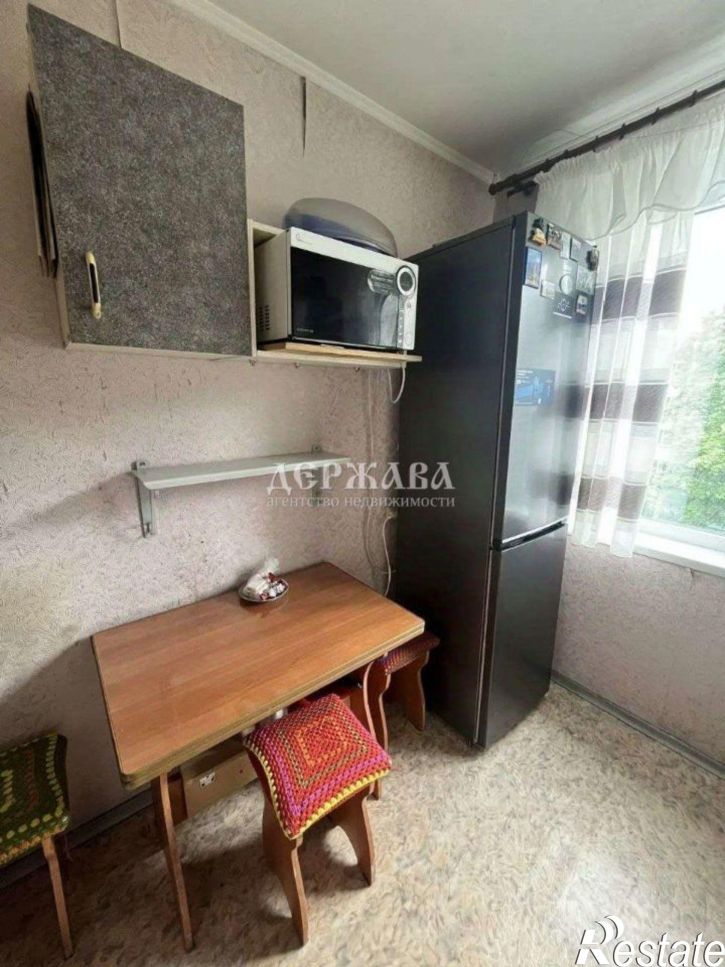 3-комн квартира Парковый мкр, 14,  д. 14