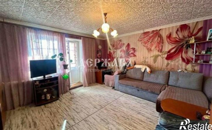 2-комн квартира мкр Макаренко, 40,  д. 40