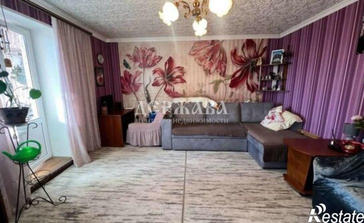 2-комн квартира мкр Макаренко, 40,  д. 40