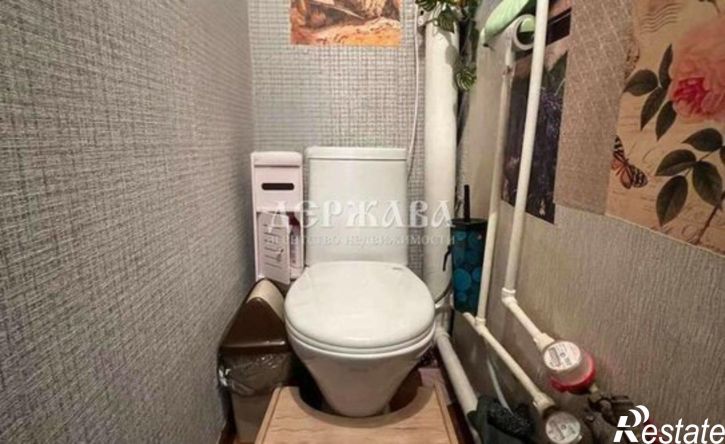 2-комн квартира мкр Макаренко, 40,  д. 40