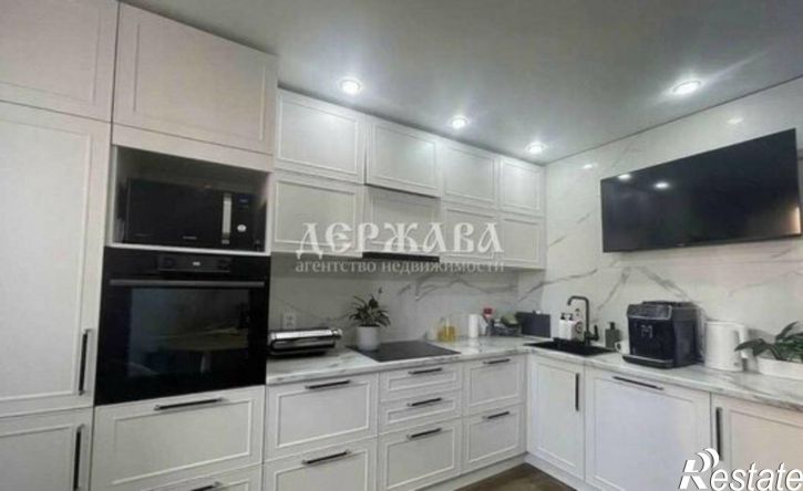 4-комн квартира мкр Дубрава квартал 3, 13,  д. 13