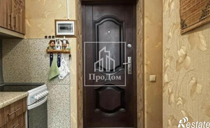 1-комн квартира мкр Горняк, 10,  д. 10