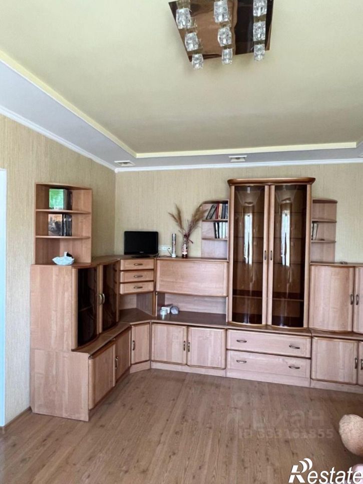3-комн квартира мкр Королева, 3а,  д. 3а