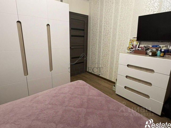 2-комн квартира мкр Макаренко, 38,  д. 38