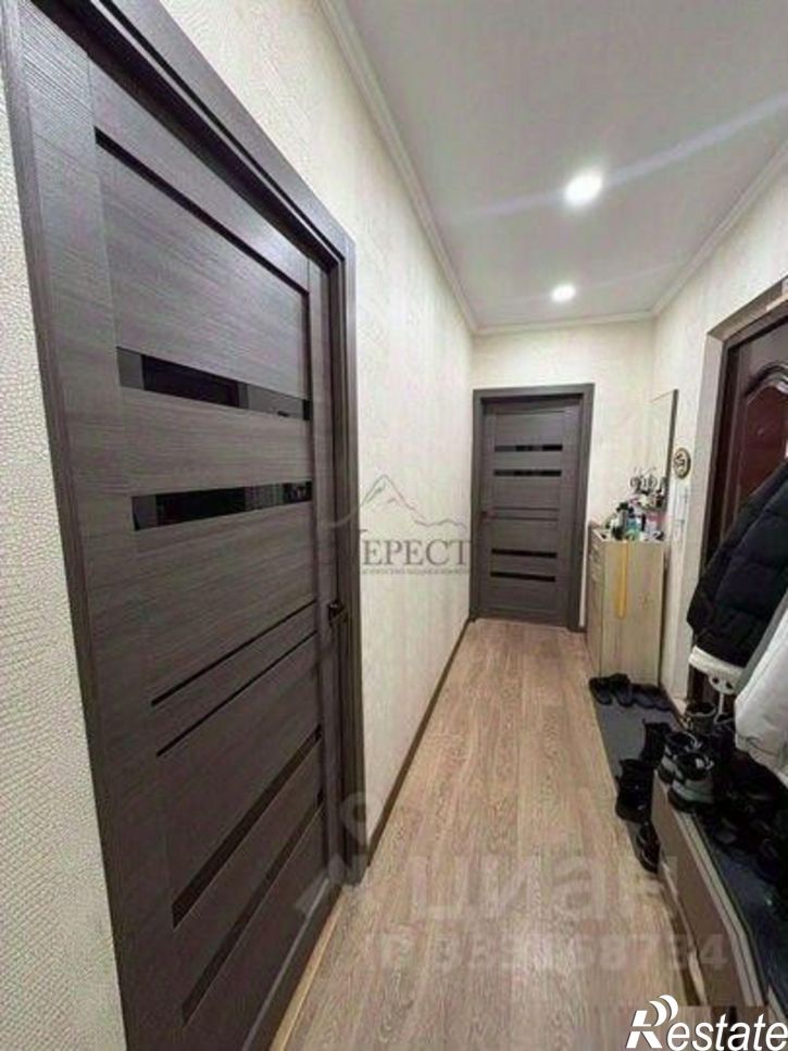 2-комн квартира мкр Макаренко, 38,  д. 38