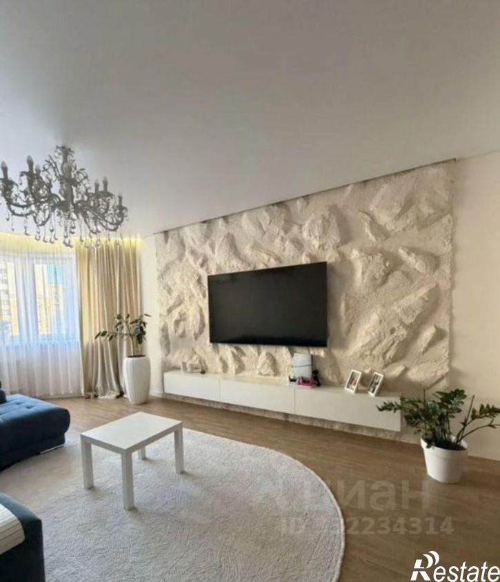3-комн квартира Степной мкр, 25,  д. 25