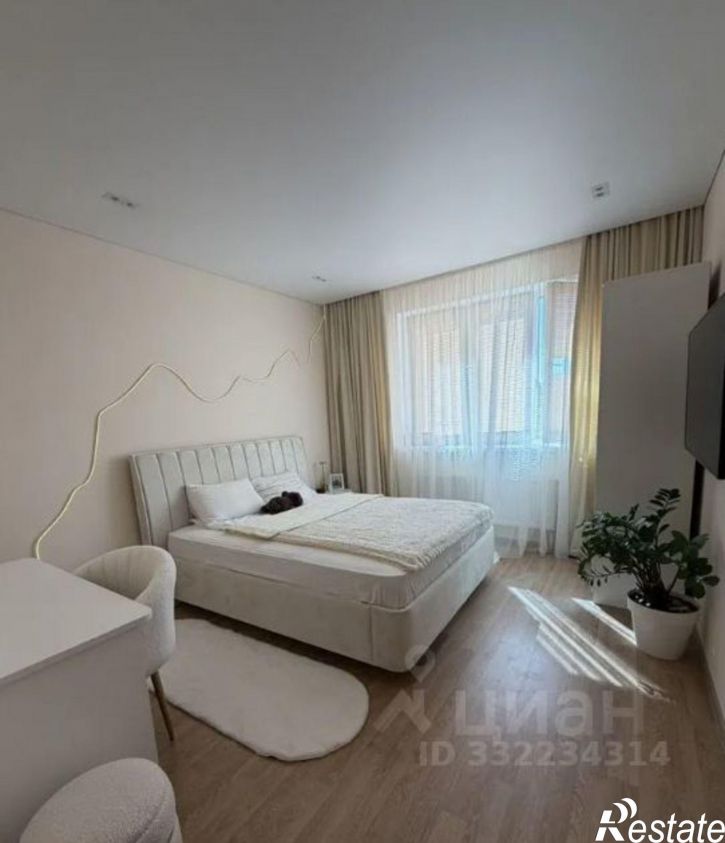 3-комн квартира Степной мкр, 25,  д. 25
