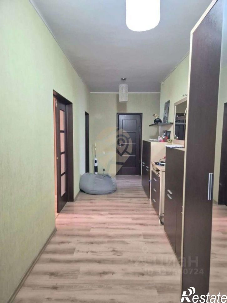 3-комн квартира Степной мкр,дом 8
