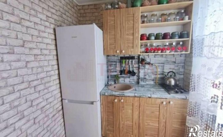 2-комн квартира мкр Приборостроитель, 18,  д. 18