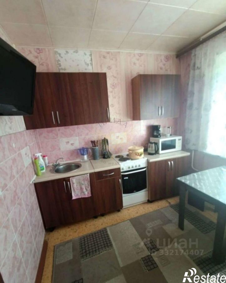 1-комн квартира мкр Конева, 6,  д. 6