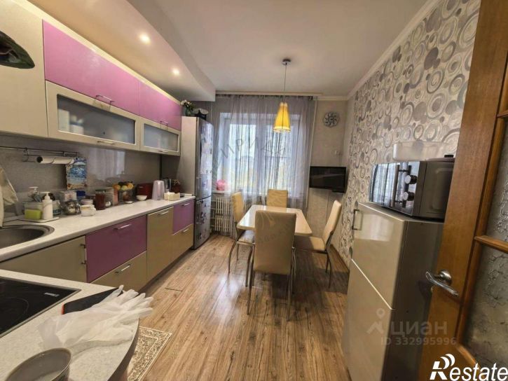 4-комн квартира мкр Королева, 11,  д. 11