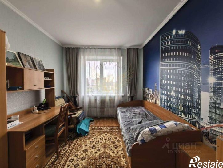 4-комн квартира мкр Королева, 11,  д. 11