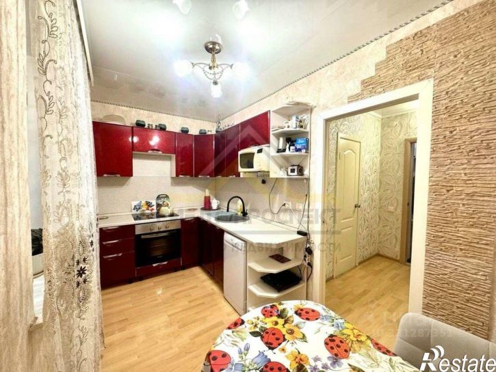3-комн квартира мкр Заречье, 14,  д. 14