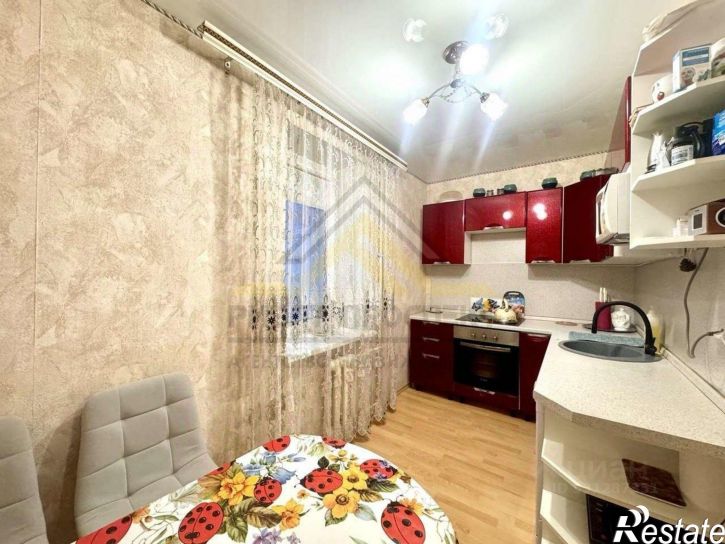 3-комн квартира мкр Заречье, 14,  д. 14