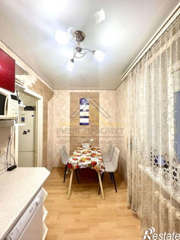 3-комн квартира мкр Заречье, 14,  д. 14