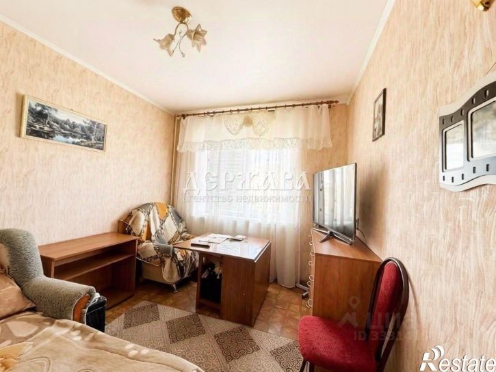 3-комн квартира Восточный мкр, 6,  д. 6