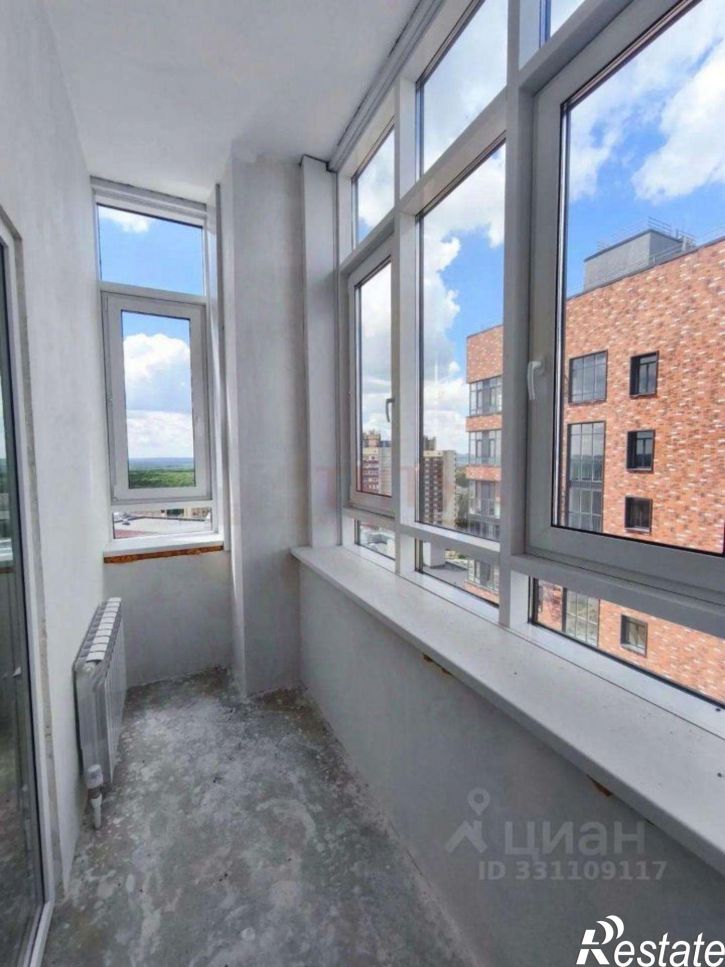3-комн квартира мкр Космос, 11,  д. 11