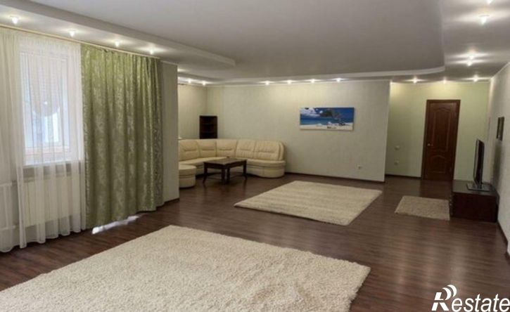 3-комн квартира Степной мкр, 24,  д. 24