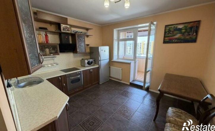3-комн квартира Степной мкр, 24,  д. 24