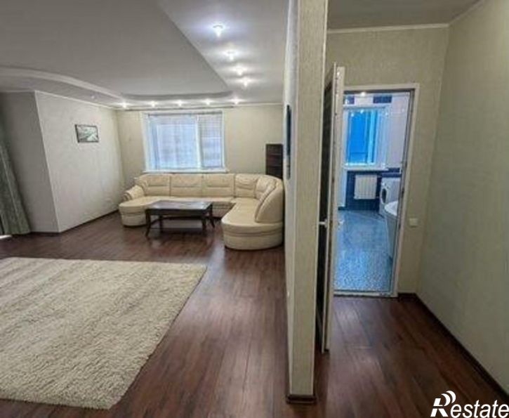 3-комн квартира Степной мкр, 24,  д. 24