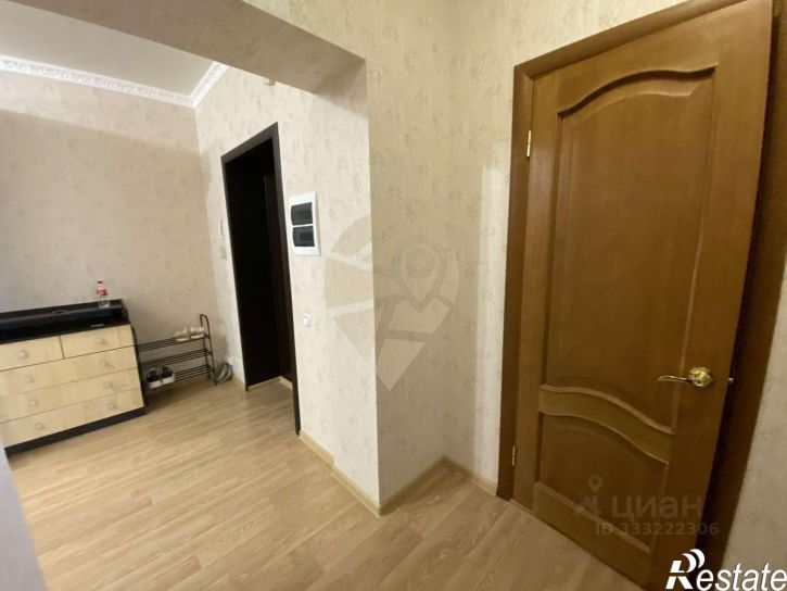 3-комн квартира Степной мкр, 20,  д. 20