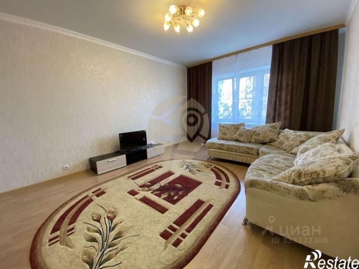 3-комн квартира Степной мкр, 20,  д. 20