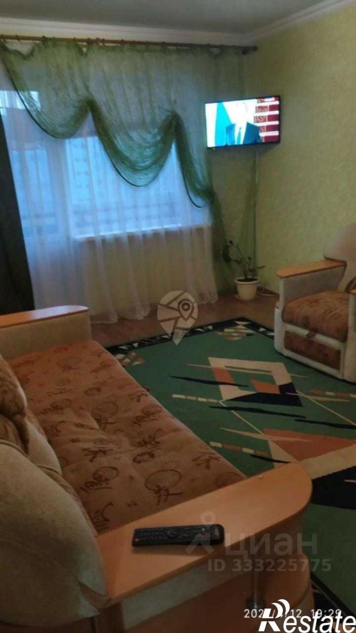 2-комн квартира мкр Макаренко, 38,  д. 38
