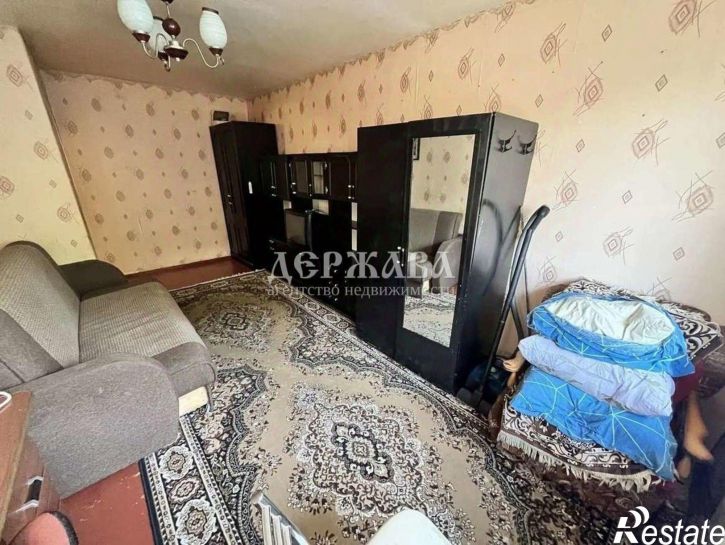 1-комн квартира мкр Горняк, 5,  д. 5