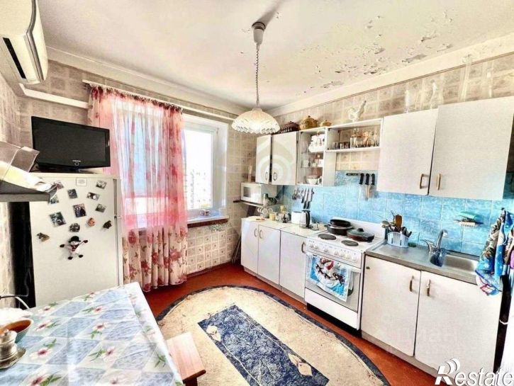 3-комн квартира мкр Жукова, 28,  д. 28