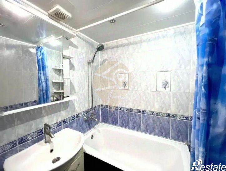 3-комн квартира мкр Жукова, 28,  д. 28