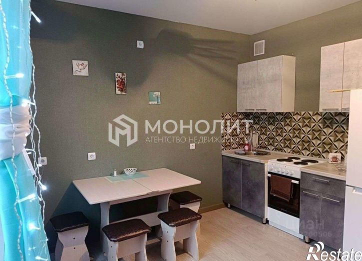 1-комн квартира мкр Космос, 11,  д. 11