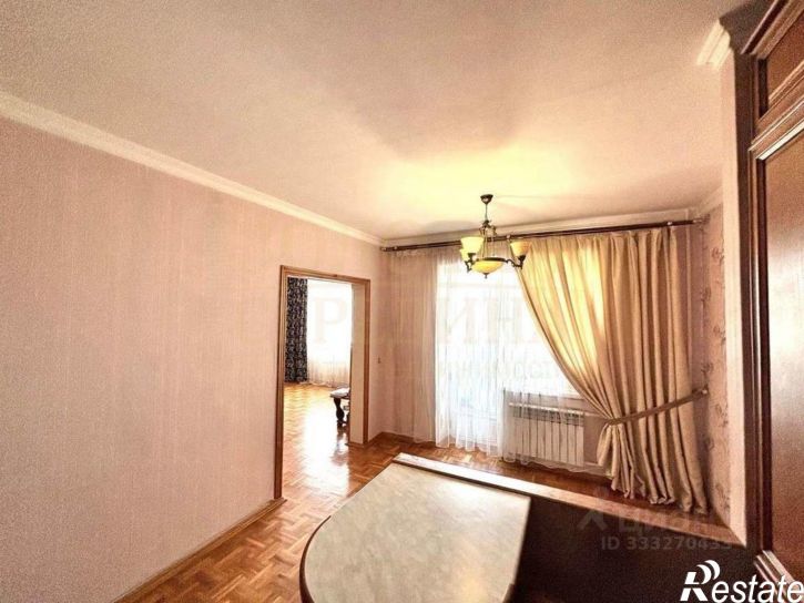 4-комн квартира мкр Королева, 37,  д. 37