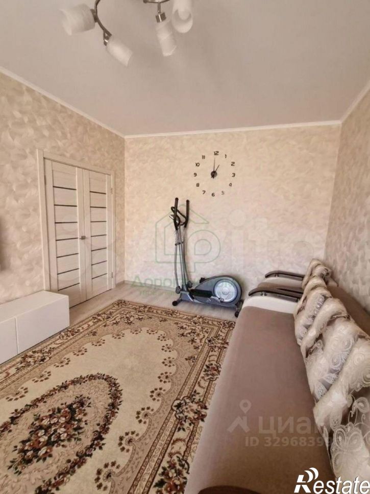 2-комн квартира Степной мкр, 10,  д. 10