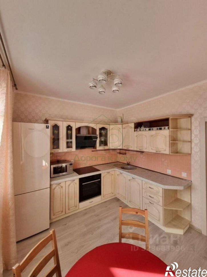 2-комн квартира Степной мкр, 10,  д. 10